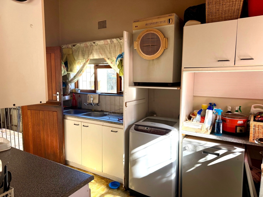 4 Bedroom Property for Sale in Bergzicht Western Cape